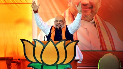 UP Elections 2022: Home Minister Amit Shah said - earlier there was Mafia Corridor, now Defense Corridor is being built