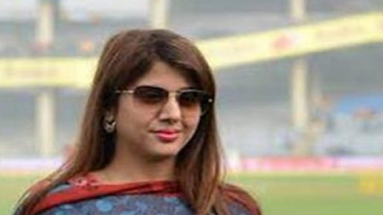 Sehwag's wife appeared in court in check bounce case