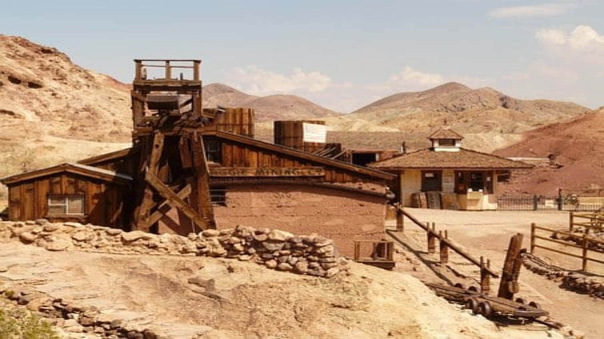 4000 year old ghost town founded in iraq now many secrets will open