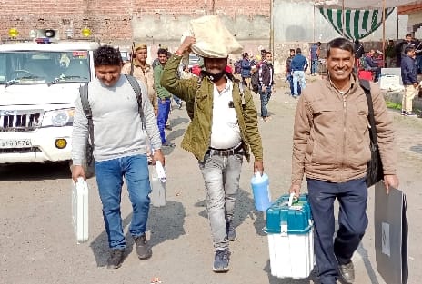 Polling parties reached 3173 booths to vote