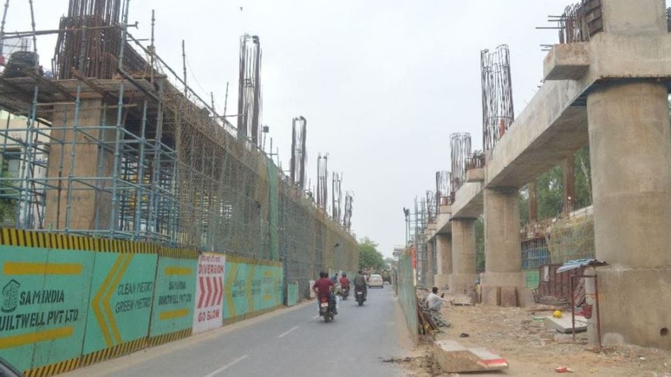 Agra Metro People should not be upset so change in alignment of corridor 