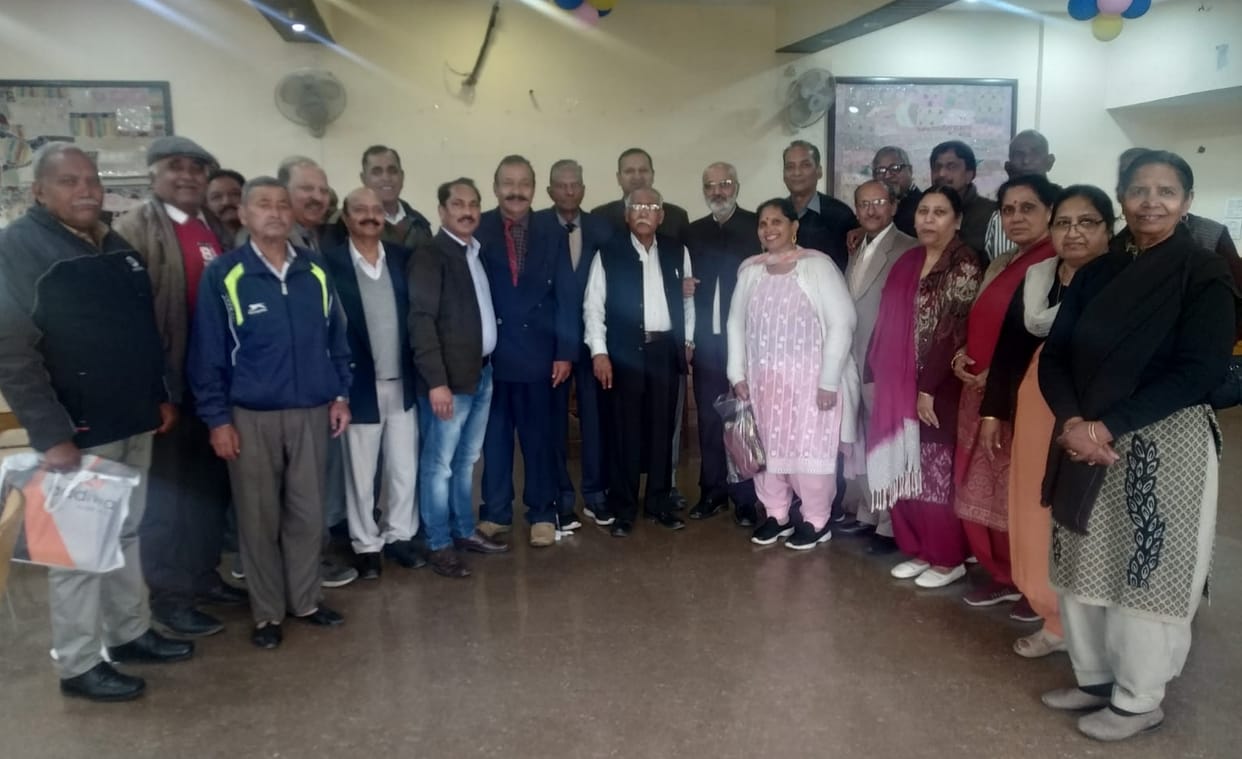 state cooperative pensioners demanded to  incresing 10 percent in annual pension