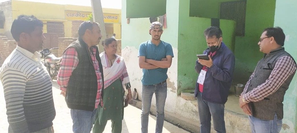 Hathras: Government of India team saw the status of cleanliness in the villages