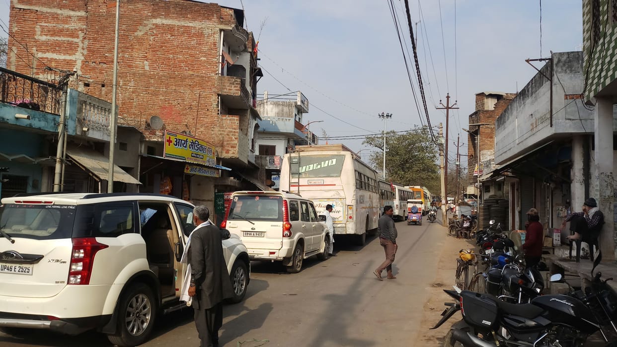 Bhinga Nagar kept moaning due to jam, people were worried