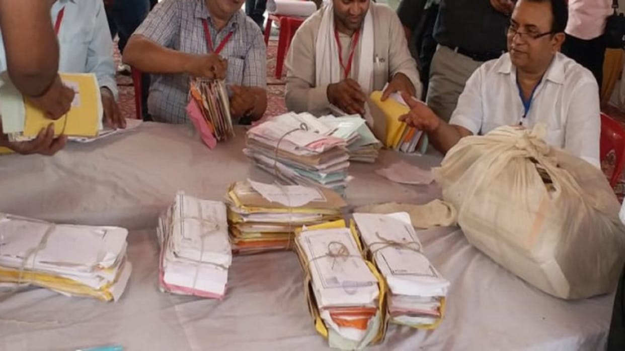 UP Chunav 2022: Postal ballot voting will play an important role in assembly election results