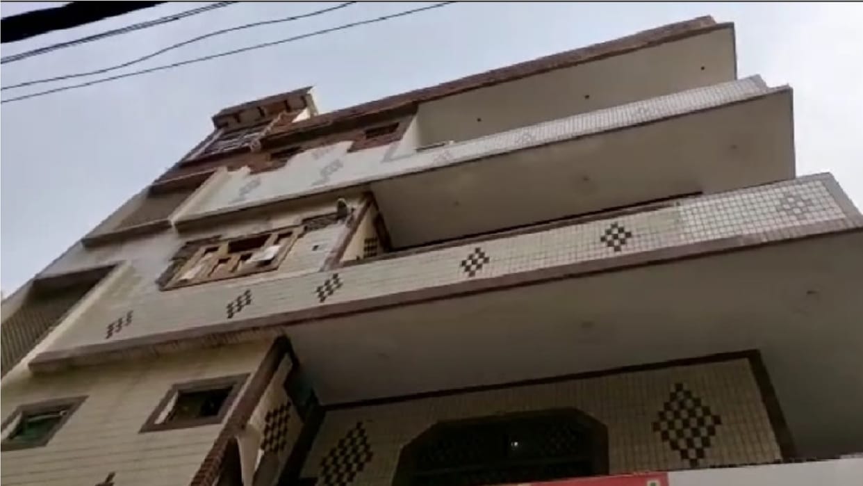 Father daughter died after falling from fourth floor of house in Delhi one daughter injured