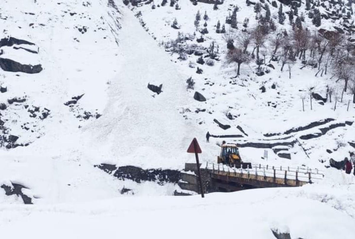 avalanche at  Billing Nala and Udaipur Lahaul spiti himachal pradesh