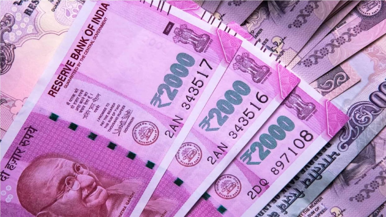 biggest single day fall in the rupee in the current financial year