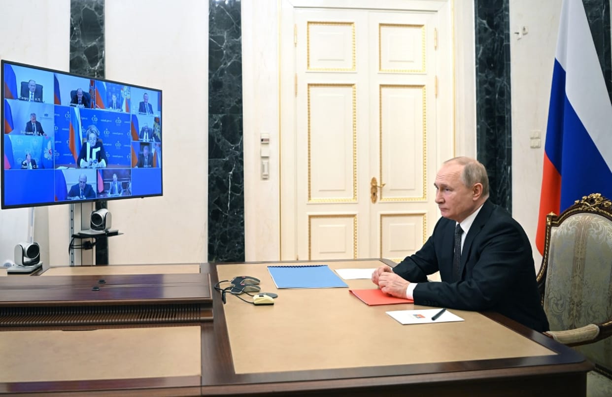 Putins declaration of war: Ukraines army was asked to lay down arms, attempts to capture Kiev airport, Biden said - Russia is responsible for the war