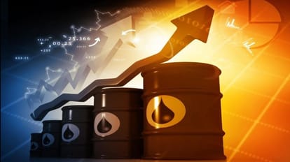 Crude Oil: ओपेक प्लस देशों की ओर से कच्चे तेल के उत्पादन में कटौती का फैसला, जानें भारत पर क्या असर पड़ेगा? How OPEC+ Oil Output Cut Could Impact India Know Details
