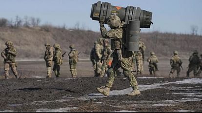 ukraine war defence minister said russia vladimir putin planning big attack on 24 february