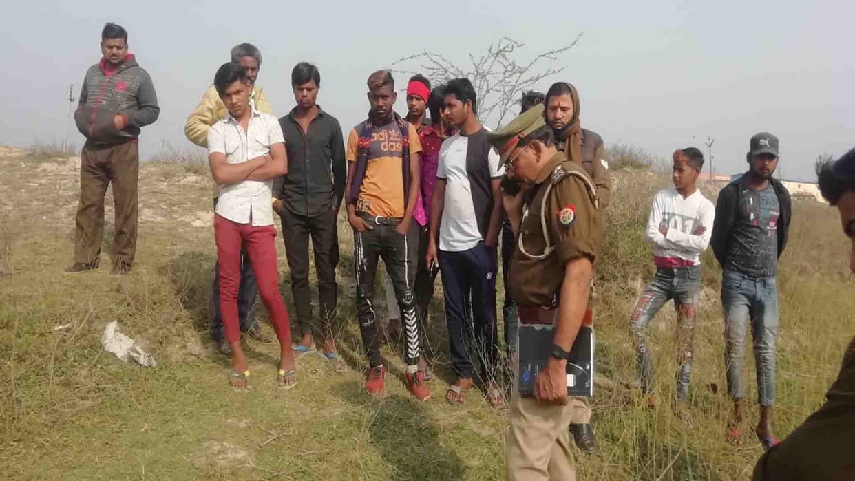 Unnao: Woman body found near railway line