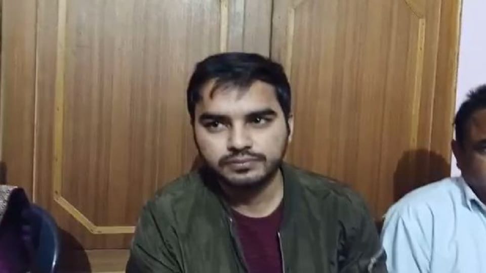 student of firozabad returned from ukraine told about situation said food to air ticket has become expensive