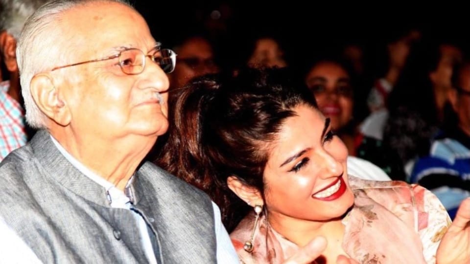 Raveena Tandon received an emotional letter from PM Modi after the death of her father Ravi Tandon