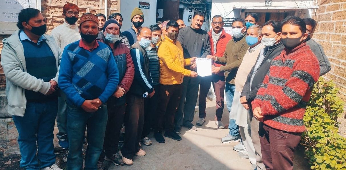 Traders Protest Against Food Safety Department