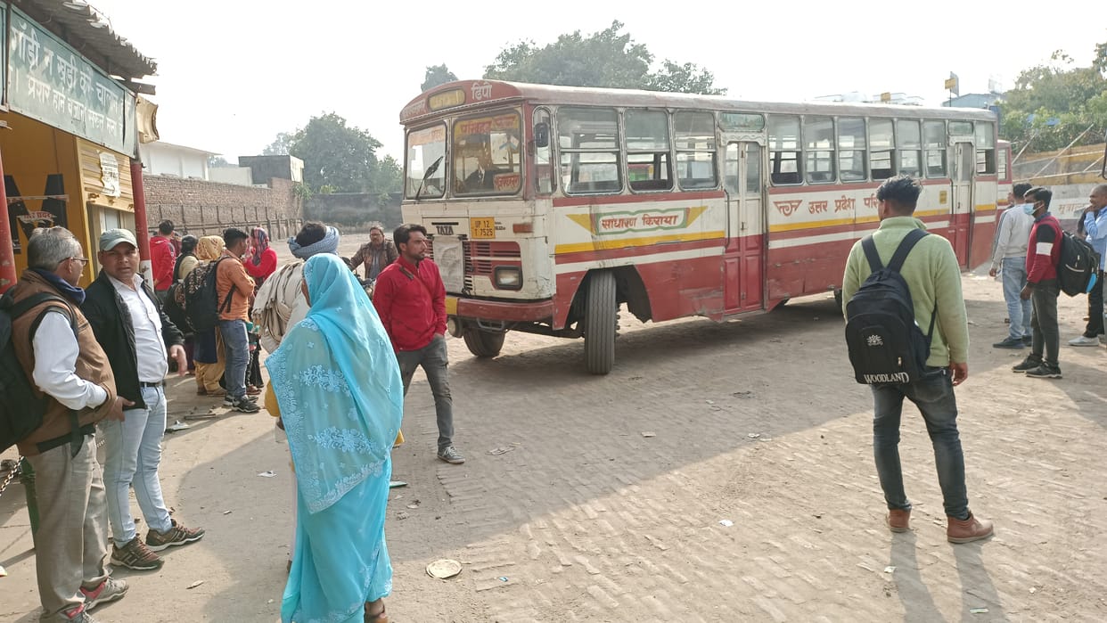 Roadways bus not getting after evening, passengers upset