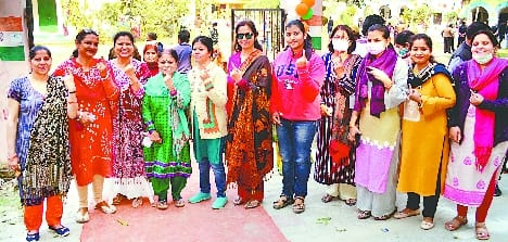 Everyone including BJP, SP, BSP and Congress claims victory