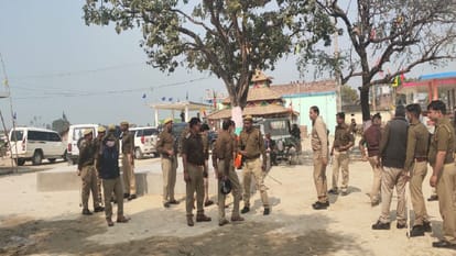 Sant Ravidas's picture and flag dispute case filed against 220 accused  in ballia