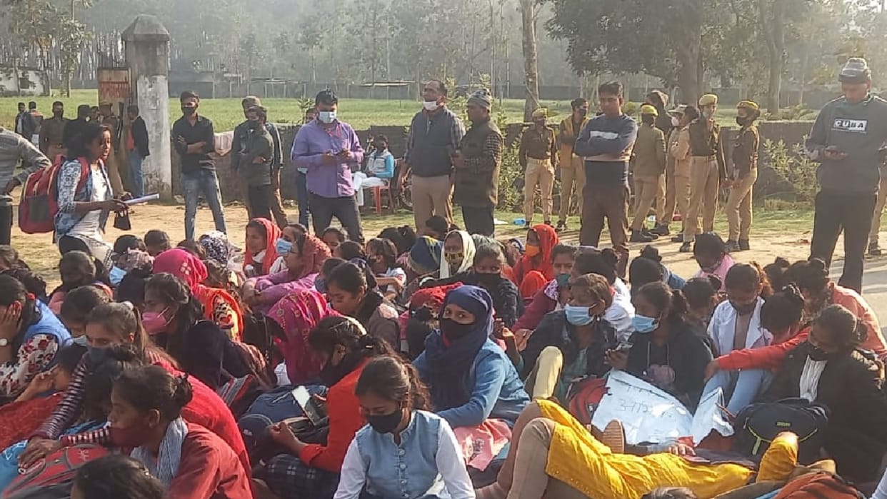 Students continue to protest against fake recognition of Raj Nursing College