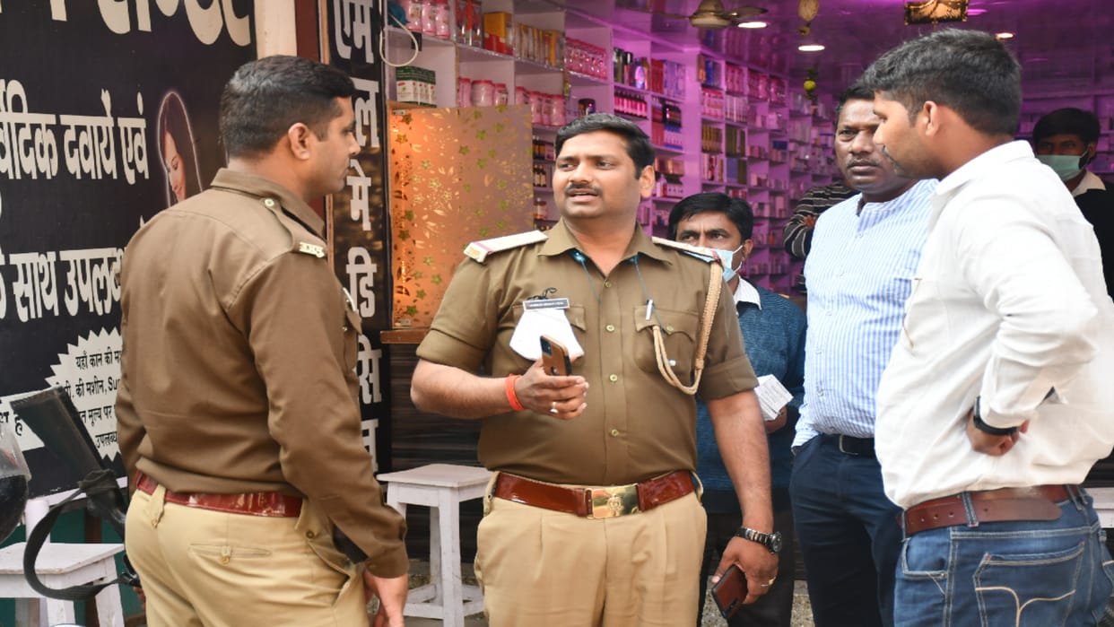 stir due to information about doctor shot in Gorakhpur