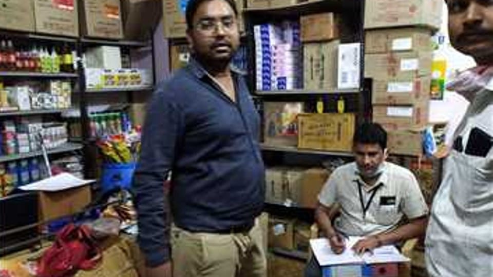 Ujjain: adulterants are attacking faith, in the name of worship, adulterated ghee was being sold, 67 liters of ghee confiscated