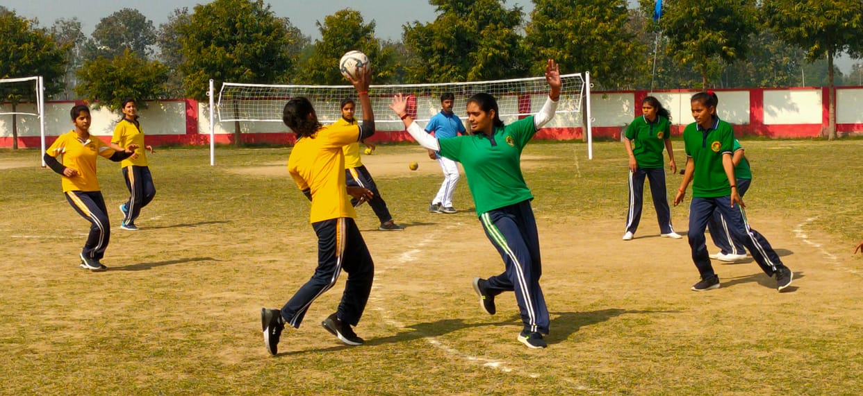Akanksha got the title of best player