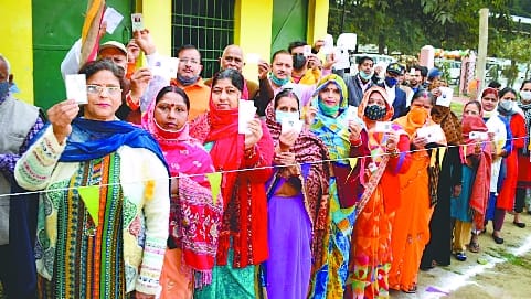 The fate of 65 candidates in eight seats is locked in EVMs, a close contest between SP-BJP