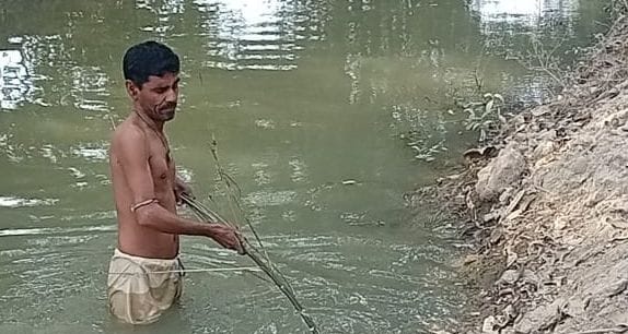 fathepur news,Newborn's body landed in canal, police arrived