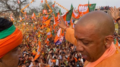 Chief Minister Yogi Adityanath road show in Ayodhya.