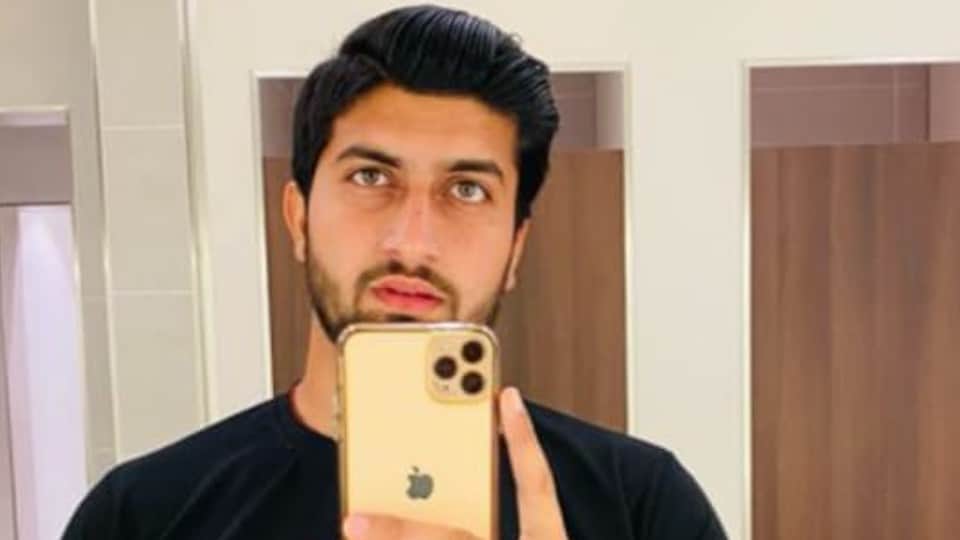 Russia Ukraine news vrindavan student say crowd gathered in supermarket to buy food items in Ukraine