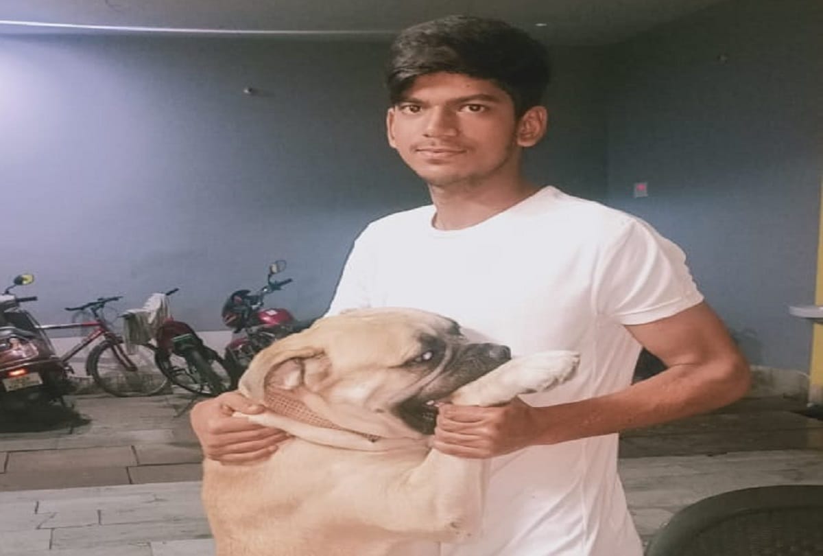 grandson of Rajya Sabha MP ram shakal  sister commited suicide in mirzapur he  locked in room after returning from school
