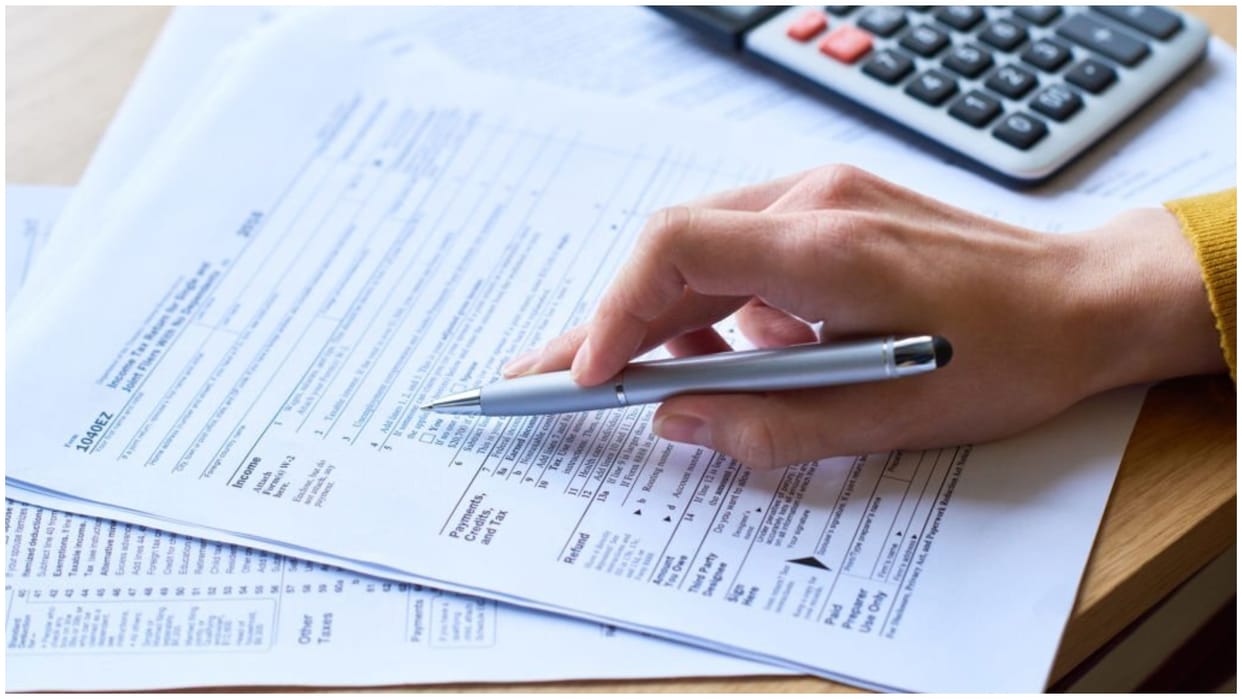 India pays Cairn Rs 7900 crore rupees to settle retro tax dispute