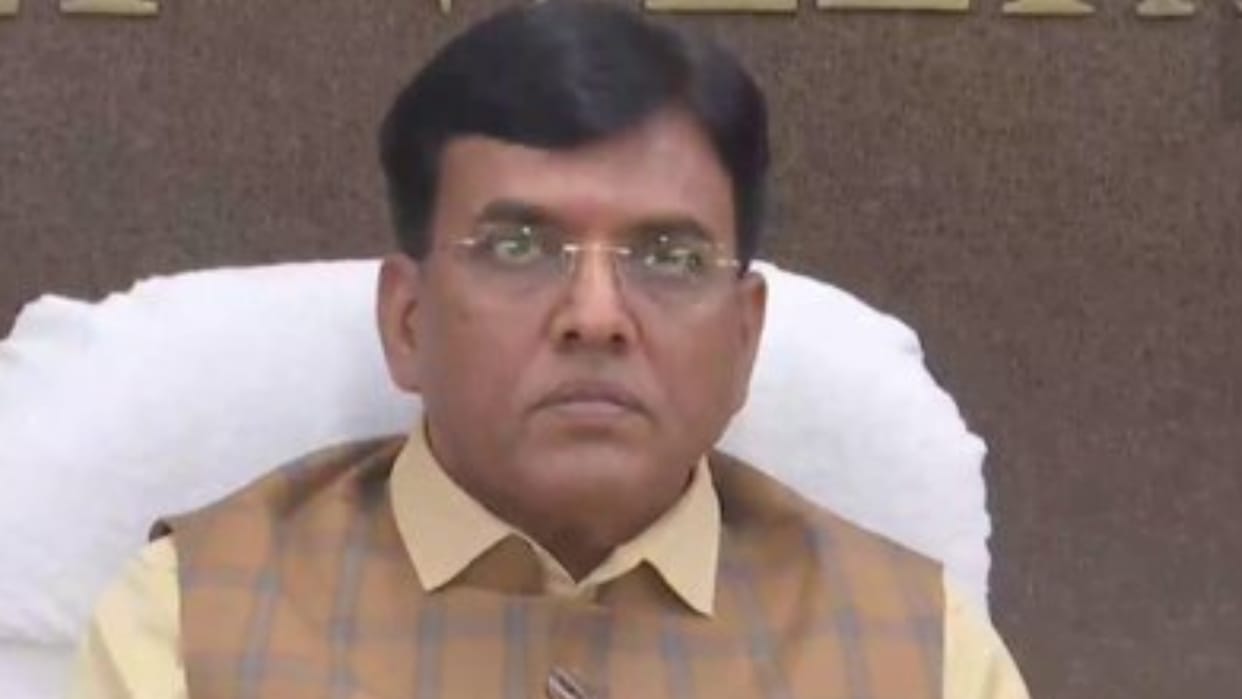 Health Ministry There will be medical colleges every district both center and the state will spend