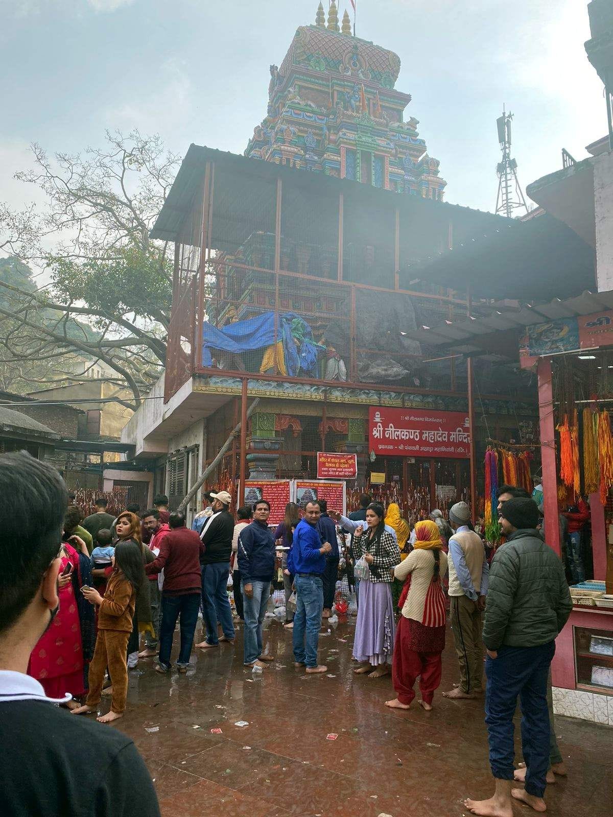 20 thousand devotees performed Jalabhishek in Neelkanth Dham