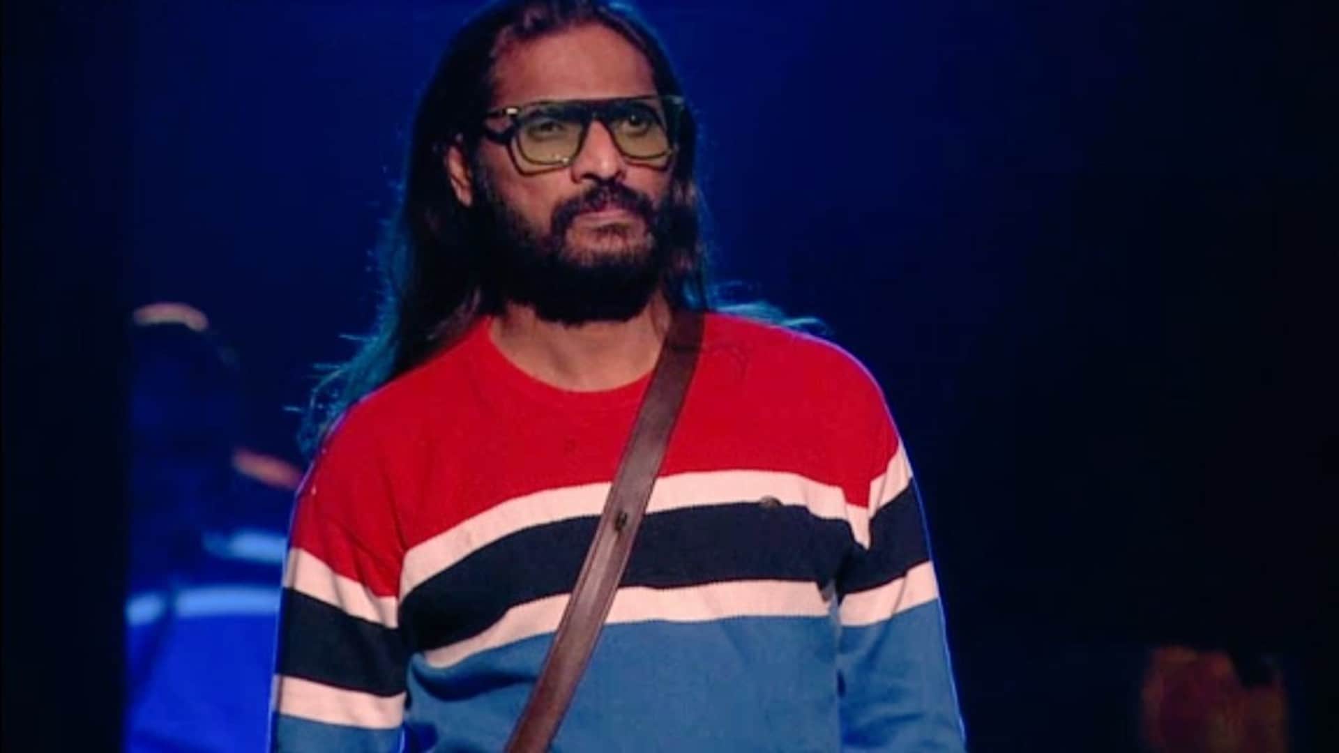 Bigg Boss 15 Abhijit Bichukale Calls Karan Kundrra Jobless Says Mere Pede Ka Ad Karega 150 Rupaye Dunga