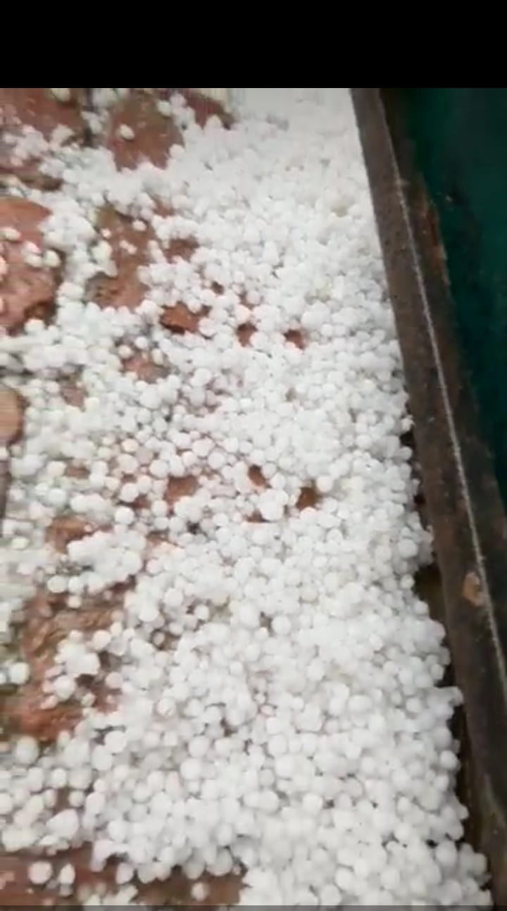 Hail in the cantonment after heavy rain, chances are again tomorrow