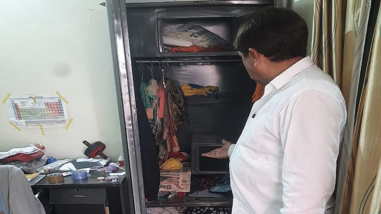 Delhi: DDA assistant director arrested for taking bribe CBI action