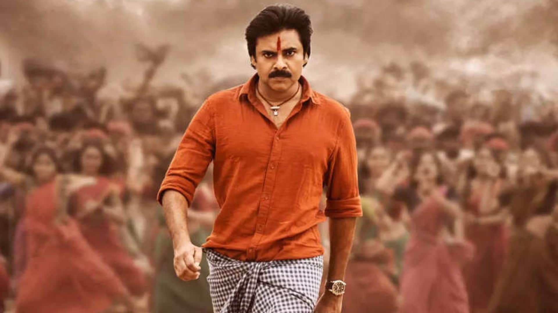 Fans reacted crazily after seeing Pawan Kalyan's Bheemla nayak