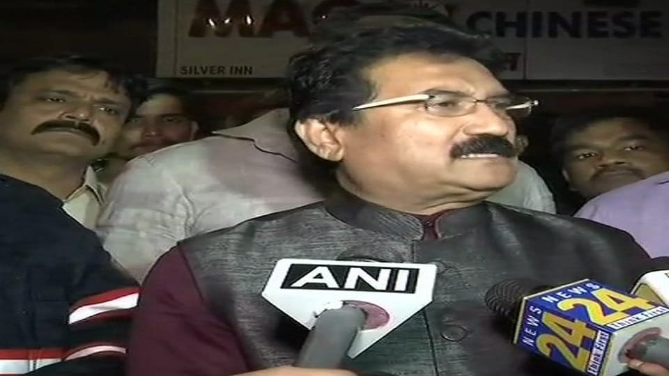 Mumbai: Income tax raids on Shiv Sena councilors premises, Yashwant Jadhav heads BMC standing committee