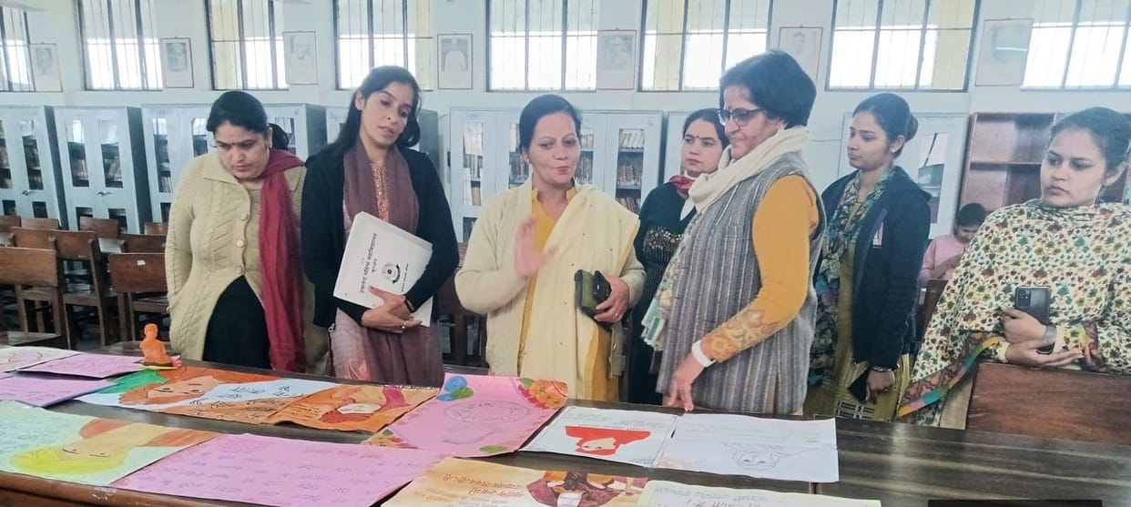 Kashish Gandhi first in poster making competition