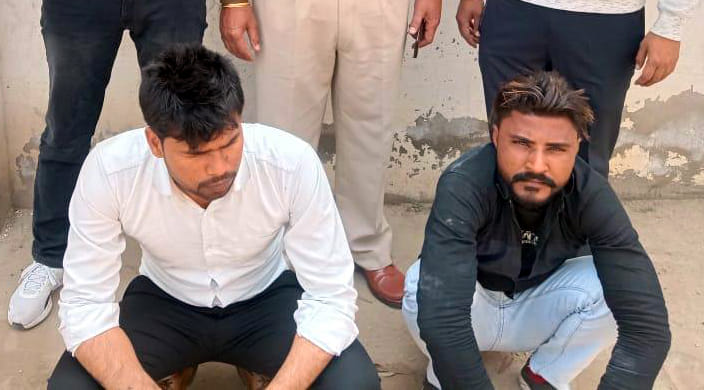 Two Punjab smugglers coming to supply opium on bullet arrested