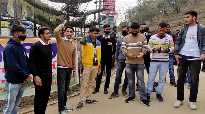 NSUI organises protest against Ghumarvin college administration