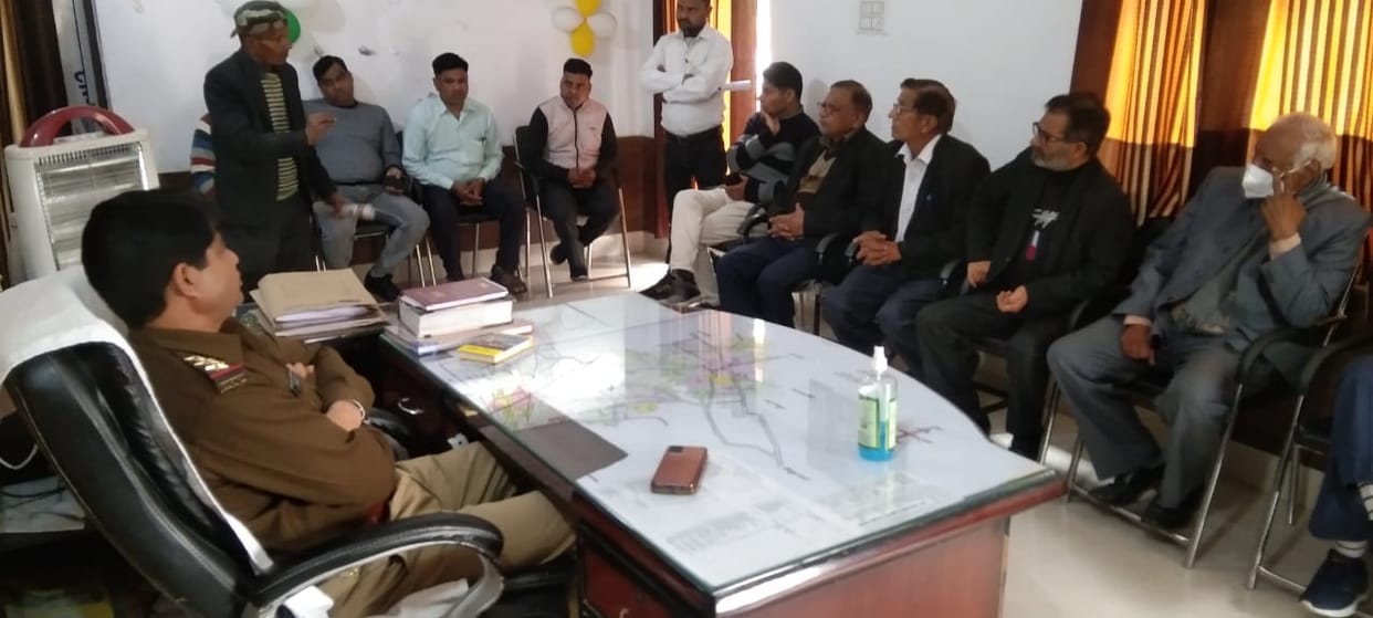 Warning of being surrounded by Kotwali for the recovery of the teenager