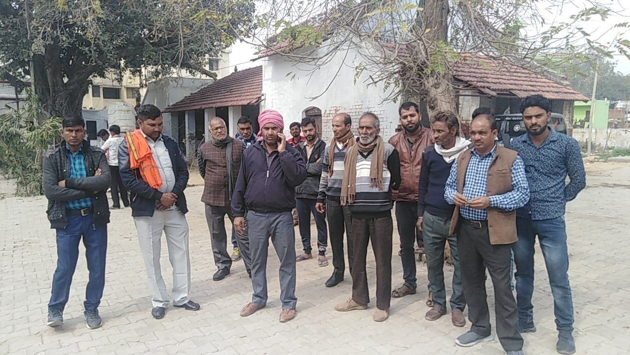 Hathras: Abetment to suicide filed against teacher-teacher