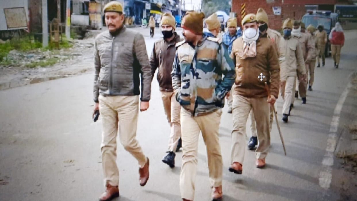 Bijnor News: Three girl students have missing during examination