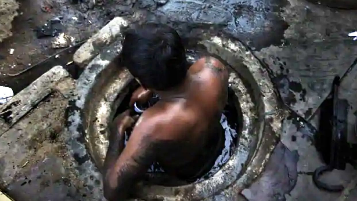 Maharashtra: one killed and two got injured in septic tank explosion