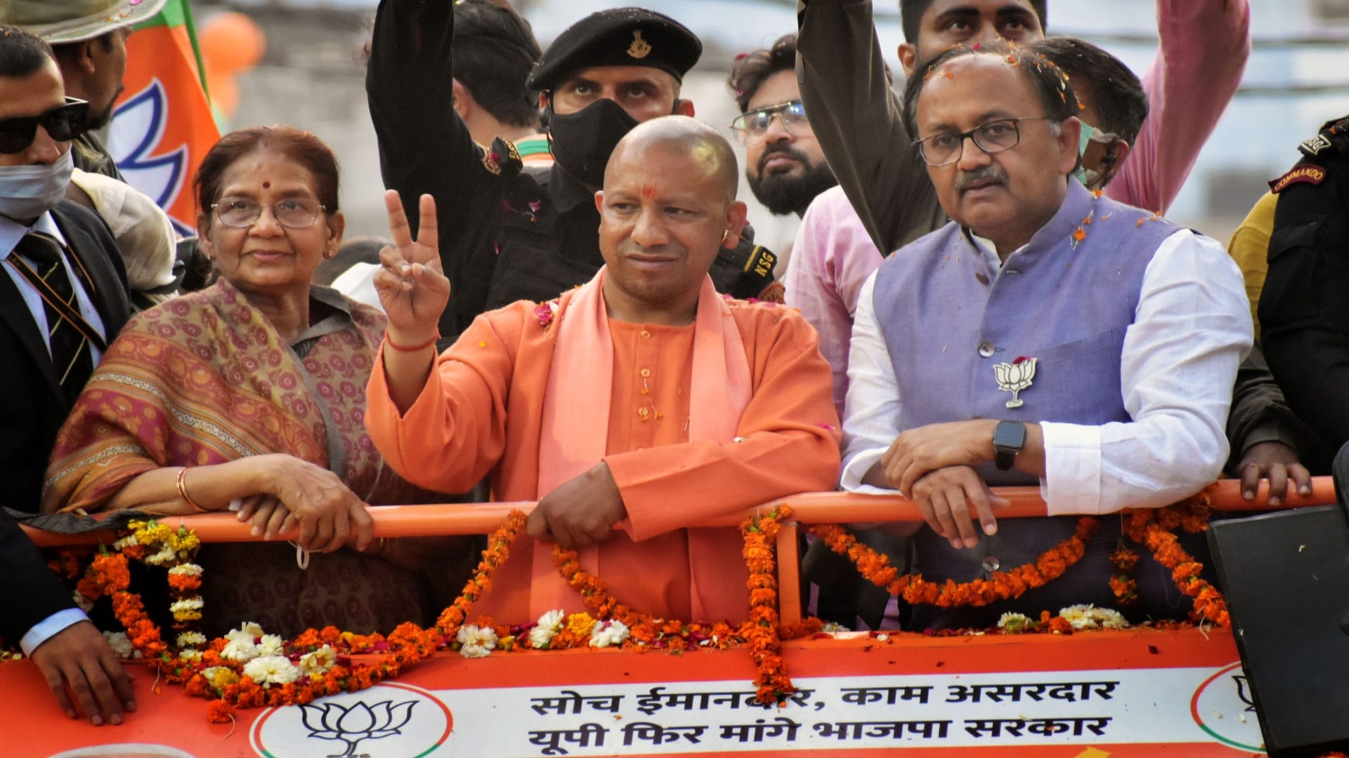 Chief Minister Yogi Adityanath targeted SP in four meetings in Prayagraj