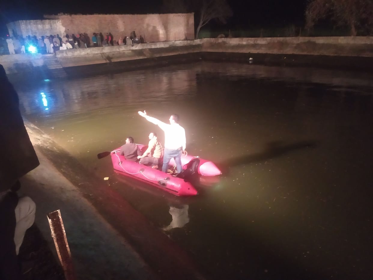 Bike fell in a water trunk colliding with a tree, dead body of a young man recovered