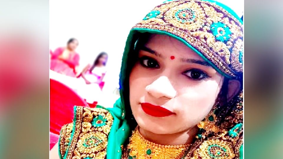 Dowry murder case filed against husband for woman death in agra