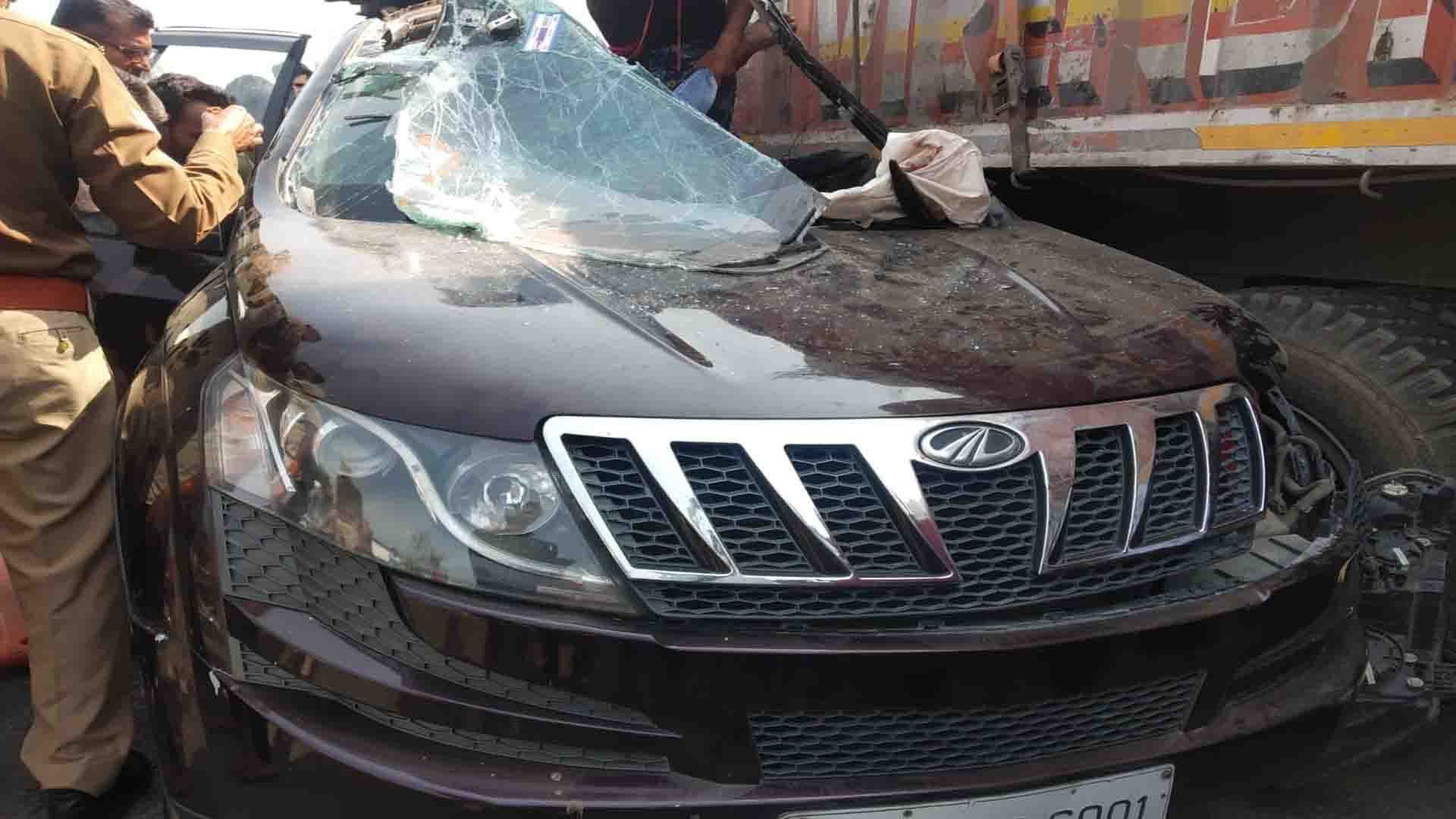 Big road accident in banda, five people died
